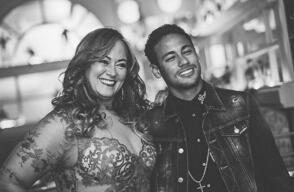 285400_neymar_y_su_mama_310718_afpe.jpg