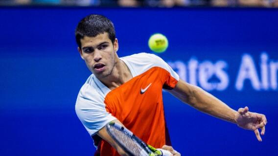 Carlos Alcaraz en su partido de cuarta ronda en el US Open 2022. Carlos Alcaraz en su partido de cuarta ronda en el US Open 2022.