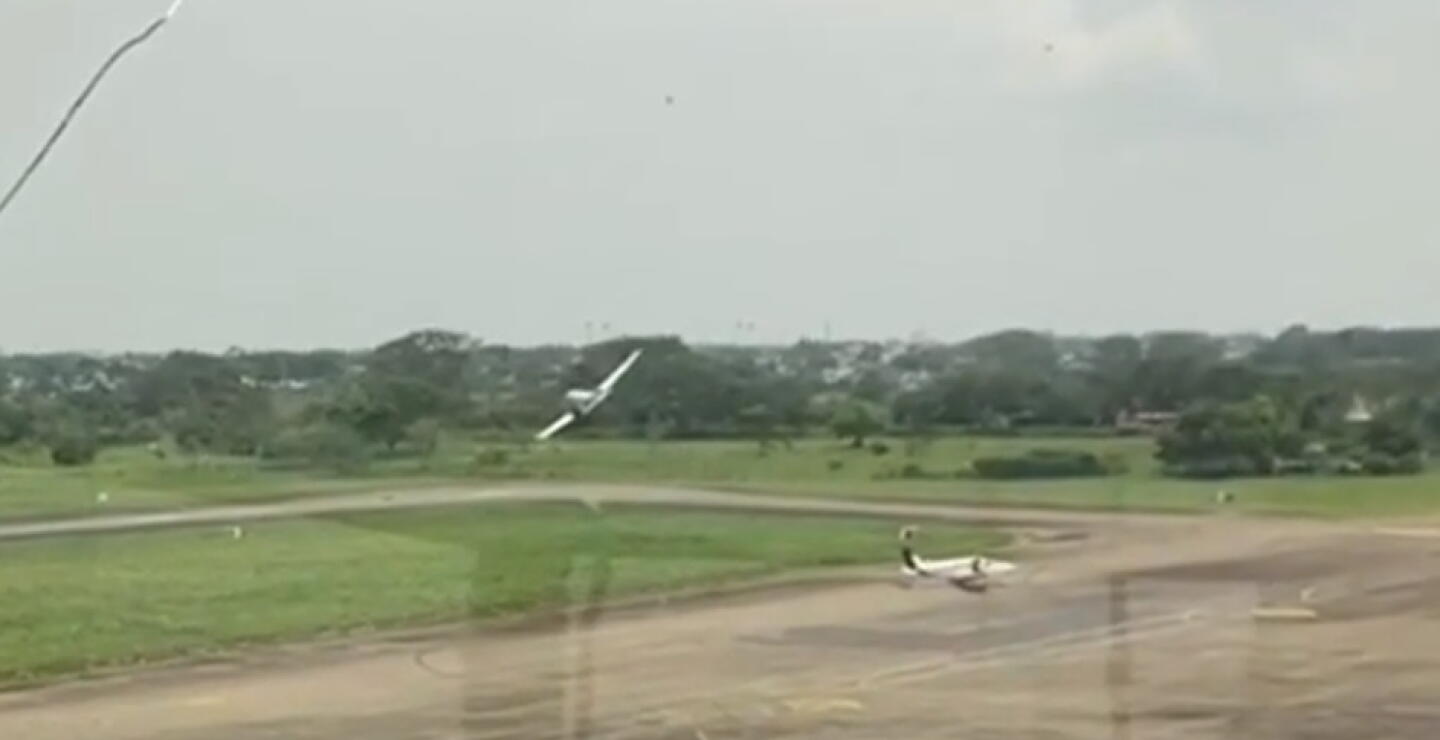 Villavicencio: video captó cuando avión de la Policía se accidentó en aeropuerto