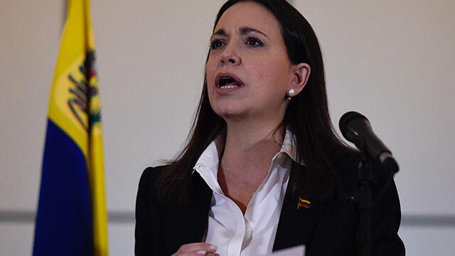“Maduro tiene el agua al cuello”: María Corina Machado