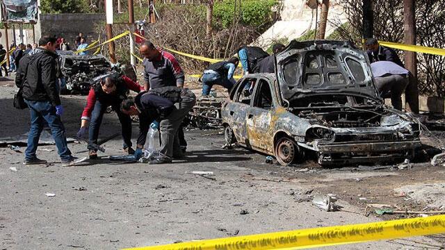 Al menos dos muertos tras explosión de carro bomba en Alejandría, Egipto Al menos dos muertos tras explosión de carro bomba en Alejandría, Egipto
