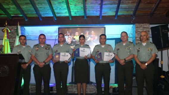  I Versión del Premio “Noche de exaltación a los mejores”