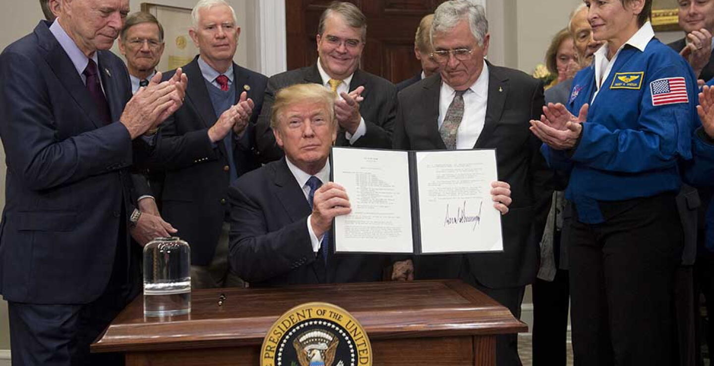 111218trumpluna.jpg