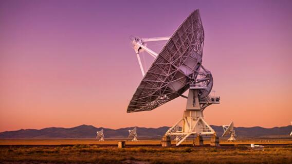 Universidades de Colombia trabajan en su primer radiotelescopio: sirve para "escuchar" al universo Universidades de Colombia trabajan en su primer radiotelescopio: sirve para "escuchar" al universo