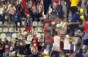 Hinchas de Junior protagonizaron peleas en la tribuna oriental del Romelio Martínez en juego contra Nacional.