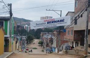 300417_Denuncian que senador no cumplió con promesa de pavimentación en Floridablanca/ foto: cortesía