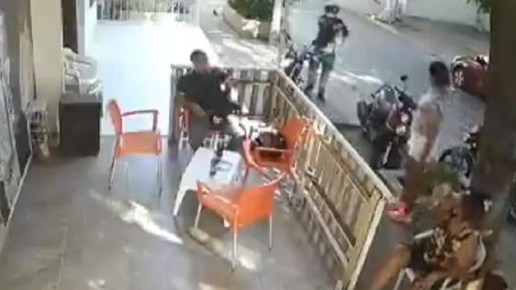 339211_BLU Radio // Robo // Foto: Video