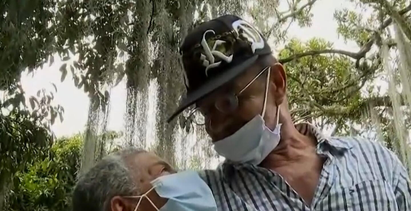 Se enamoraron durante la pandemia y se van a casar: conmovedora historia de adultos mayores
