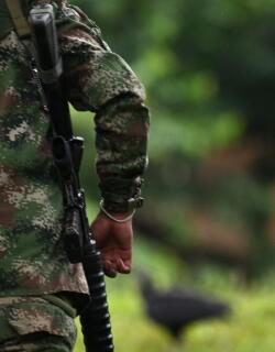 Hombre habría ofrecido dinero a dos menores de edad para reclutarlos en disidencias de las Farc