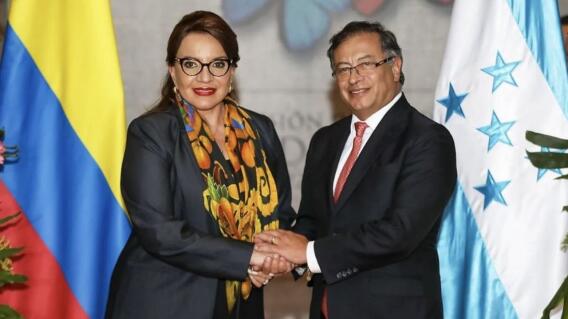 Xiomara Castro y Gustavo Petro Xiomara Castro y Gustavo Petro