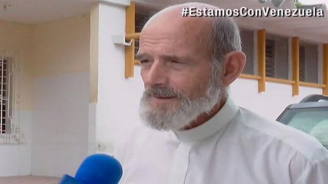 “Lo han dejado todo”: sacerdote que ayuda a venezolanos que llegan a Cúcuta “Lo han dejado todo”: sacerdote que ayuda a venezolanos que llegan a Cúcuta