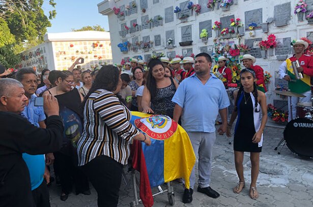 2212cementerio_0.jpg