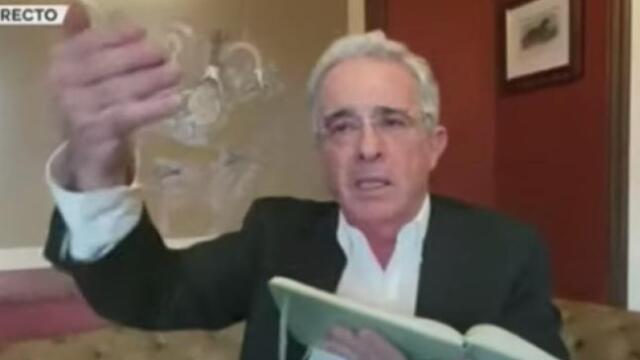 “En el Centro Democrático hablamos duro, pero no robamos”: Uribe en acalorado debate