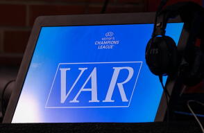 Nuevas reglas en el arbitraje en la Champions League.