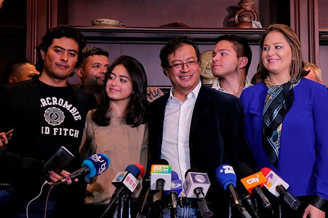 “Arrancamos con 3.300.000 millones y vamos para adelante”: Petro