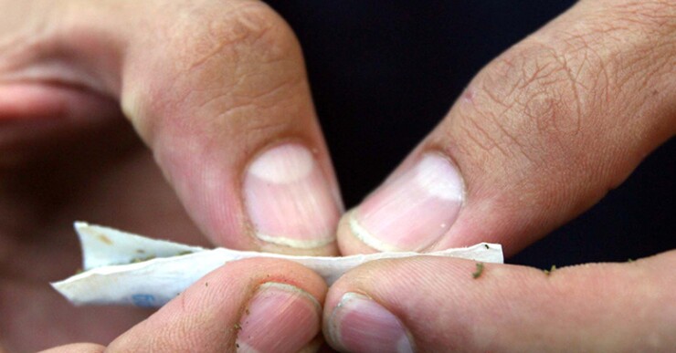 "Esta sustancia ya ha sido detectada en más de 120 países y en comparación con el cannabis natural, es mucho más tóxico hasta el punto que su consumo reviste riesgo de muerte", precisó.