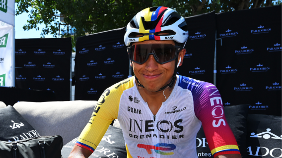 Egan Bernal, ciclista colombiano del INEOS Grenadiers, sufrió en la etapa 10 de la Vuelta a España 2025 Egan Bernal, ciclista colombiano del INEOS Grenadiers, sufrió en la etapa 10 de la Vuelta a España 2025