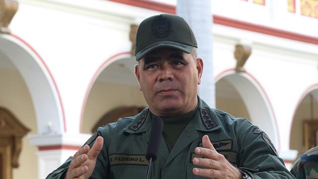 Vladimir Padrino denuncia que militares fueron engañados para unirse a operación Libertad Vladimir Padrino denuncia que militares fueron engañados para unirse a operación Libertad