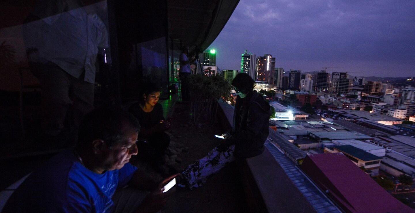 329375_Foto: Blu Radio - Apagón Venezuela / AFP