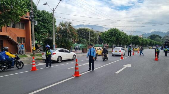 Pico y placa en Medellín, 28 de febrero para los vehículos particulares cuya placa termina en 2 y 0 Pico y placa en Medellín, 28 de febrero para los vehículos particulares cuya placa termina en 2 y 0