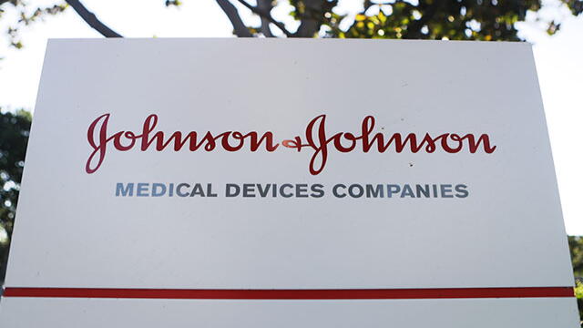 Fallo que obliga a pagar 572 millones a Johnson & Johnson pone a temblar a otras farmacéuticas
