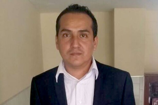 280815_profesro-asesinado.jpg
