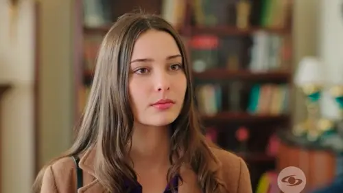 Hicran tiene una discusión con Emre por el bienestar de Melek.