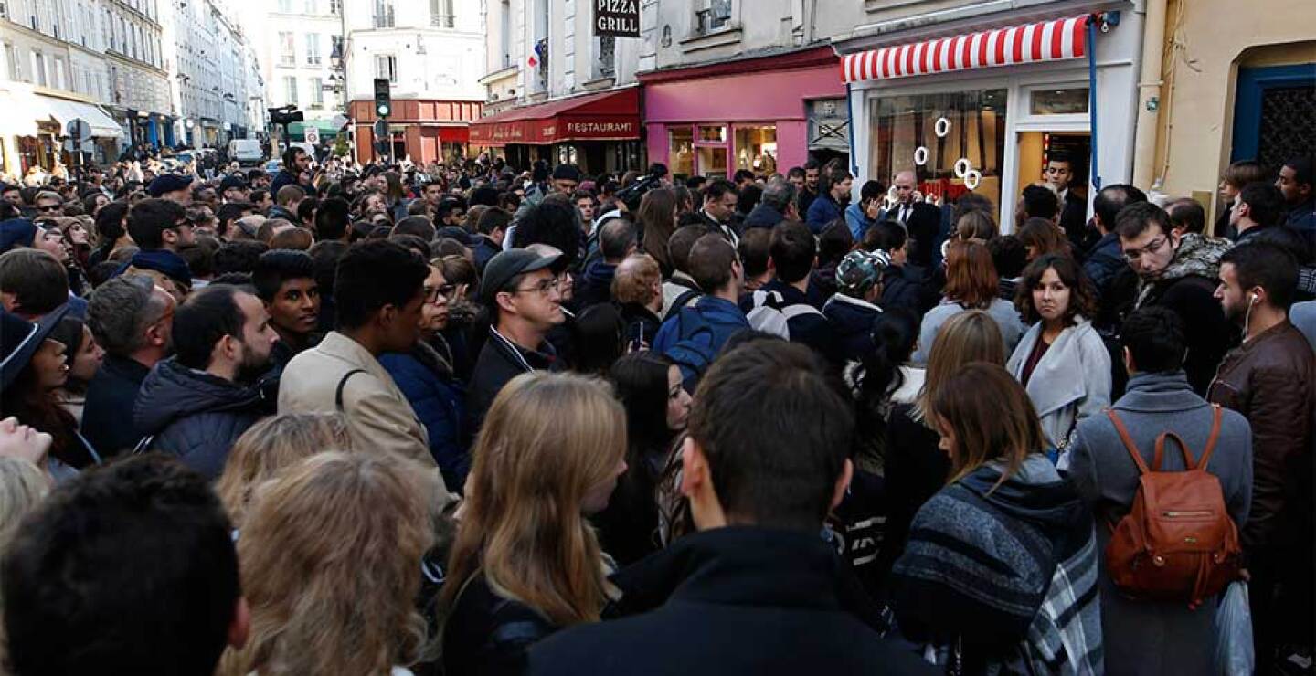 Tanto así que afuera de Yummy Pop una multitud hacía fila por verla.