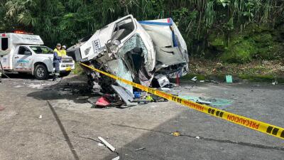 Conductor falleció en accidente de tránsito en la vía Tarazá-Caucasia: bus habría invadido el carril