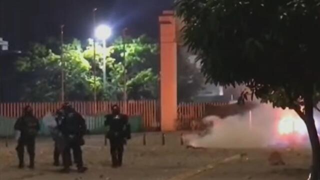 En enfrentamientos con la fuerza pública terminaron manifestaciones estudiantiles en Bucaramanga En enfrentamientos con la fuerza pública terminaron manifestaciones estudiantiles en Bucaramanga