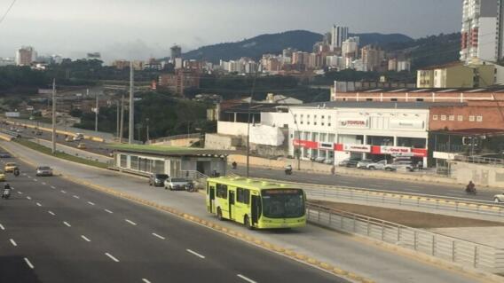 Metrolínea.jpg Metrolínea.jpg