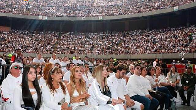 Emotivo adiós: 15 mil personas asistieron al homenaje a Legarda en Medellín Emotivo adiós: 15 mil personas asistieron al homenaje a Legarda en Medellín