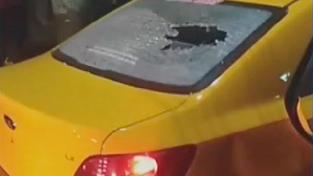 Batalla campal entre taxistas y conductores de aplicaciones en Bogotá