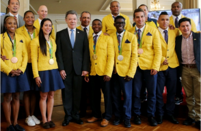 312524_Juan Manuel Santos con medallistas olimpicos - Foto: Presidencia