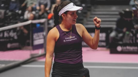 Festejo de Camila Osorio, tras su victoria en el WTA 250 de Lyon Festejo de Camila Osorio, tras su victoria en el WTA 250 de Lyon