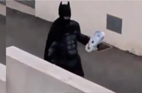 383737_batman1.jpg