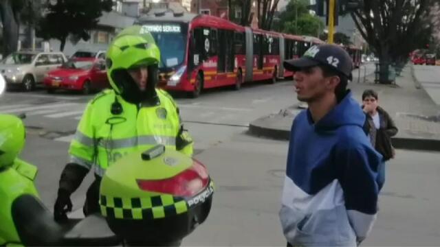 ¿Qué pasó con ladrón en Transmilenio que fue enfrentado por un ciudadano? ¿Qué pasó con ladrón en Transmilenio que fue enfrentado por un ciudadano?