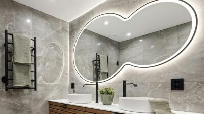 Espejo orgánico en el baño Espejo orgánico en el baño
