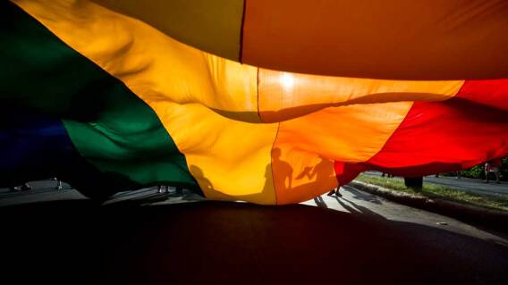 030715-bandera-gay.jpg 030715-bandera-gay.jpg
