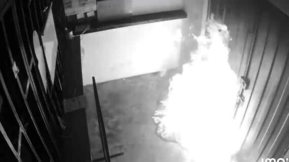 Extorsionistas prenden fuego a negocio en Barrancabermeja