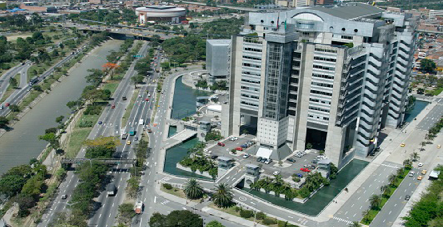 211200_BLU Radio Edificio de Empresas Públicas de Medellín / Foto: epm.com.co