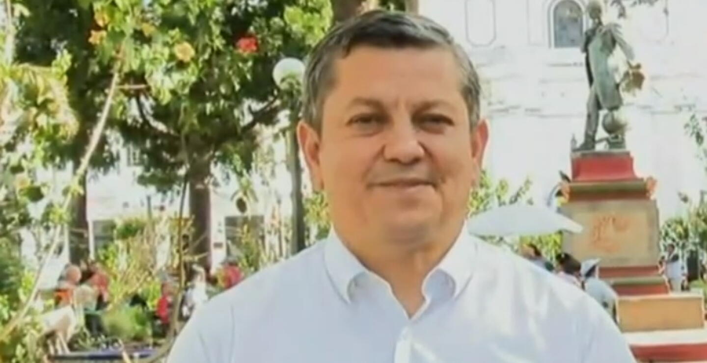 Mauricio Muñoz, candidato a la Gobernación del Cauca, en la Plaza Caracol