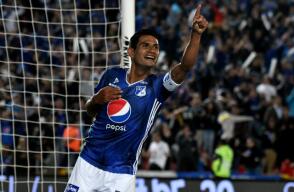 328821_Macalister Silva