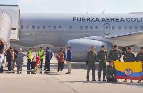 Aterriza vuelo humanitario con colombianos que llegaron desde Líbano