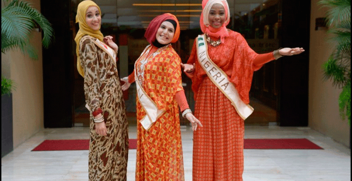 Ambos se realizan sobre la misma fecha y simultáneamente. 