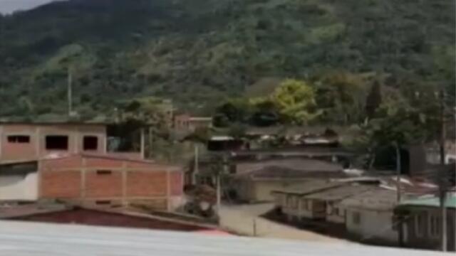 Zozobra en Chocó: 300 familias quedaron atrapadas por combates entre Clan del Golfo y ELN Zozobra en Chocó: 300 familias quedaron atrapadas por combates entre Clan del Golfo y ELN