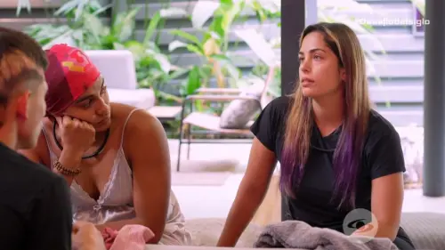 Tina se molesta con Omega y se desahoga con Leo: “Zambrano siempre lanzando pulla”