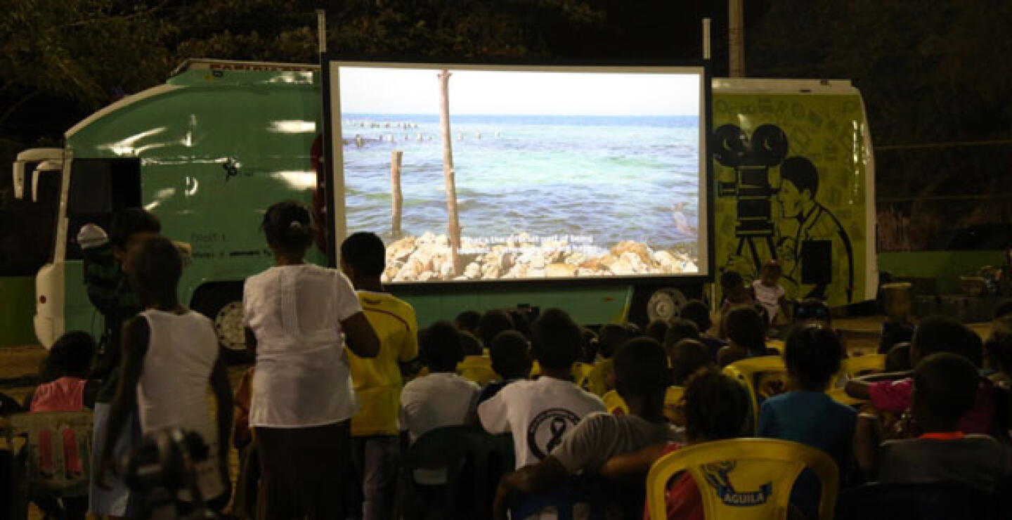 cine-bus-cali.jpg