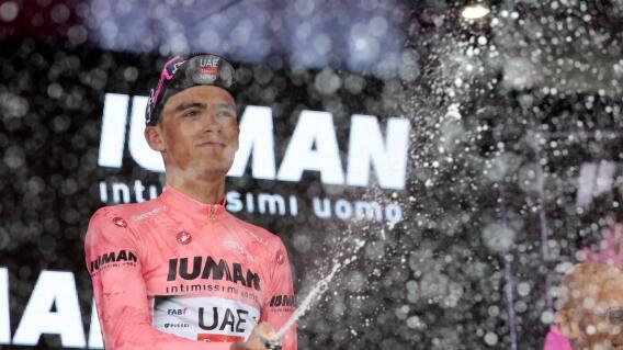 Isaac del Toro sigue siendo líder del Giro de Italia Isaac del Toro sigue siendo líder del Giro de Italia