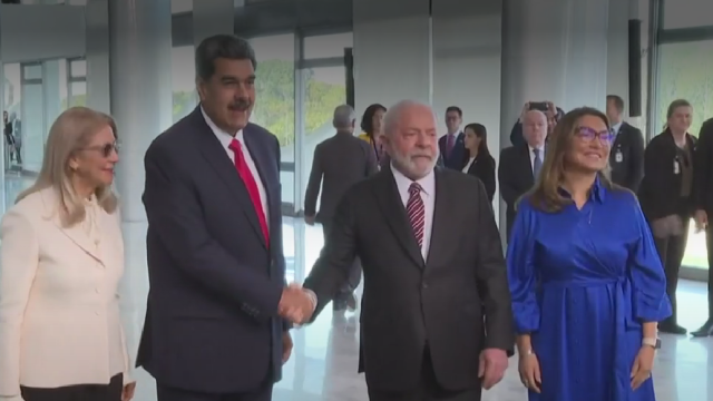 Lula da Silva le pide a Maduro permitir una amplia presencia internacional en elecciones Lula da Silva le pide a Maduro permitir una amplia presencia internacional en elecciones